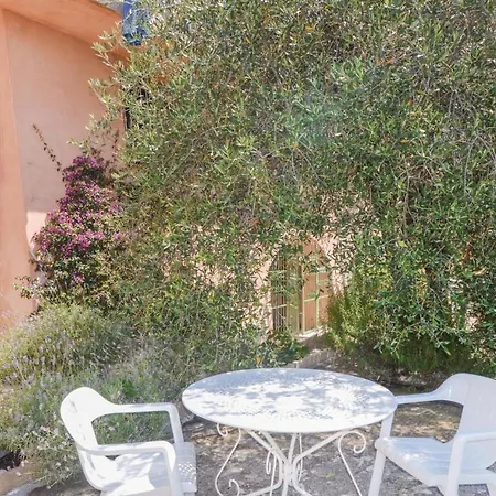Lovely In Castagniers With Kitchen Appartamento Porcio